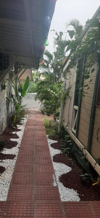 Les Anones Daire Saint-Gilles-les Bains Dış mekan fotoğraf